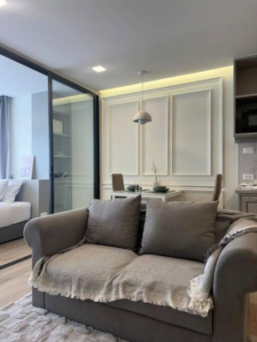Warm and classic modern room